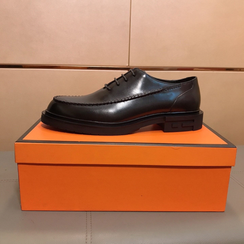 F**di leather shoes